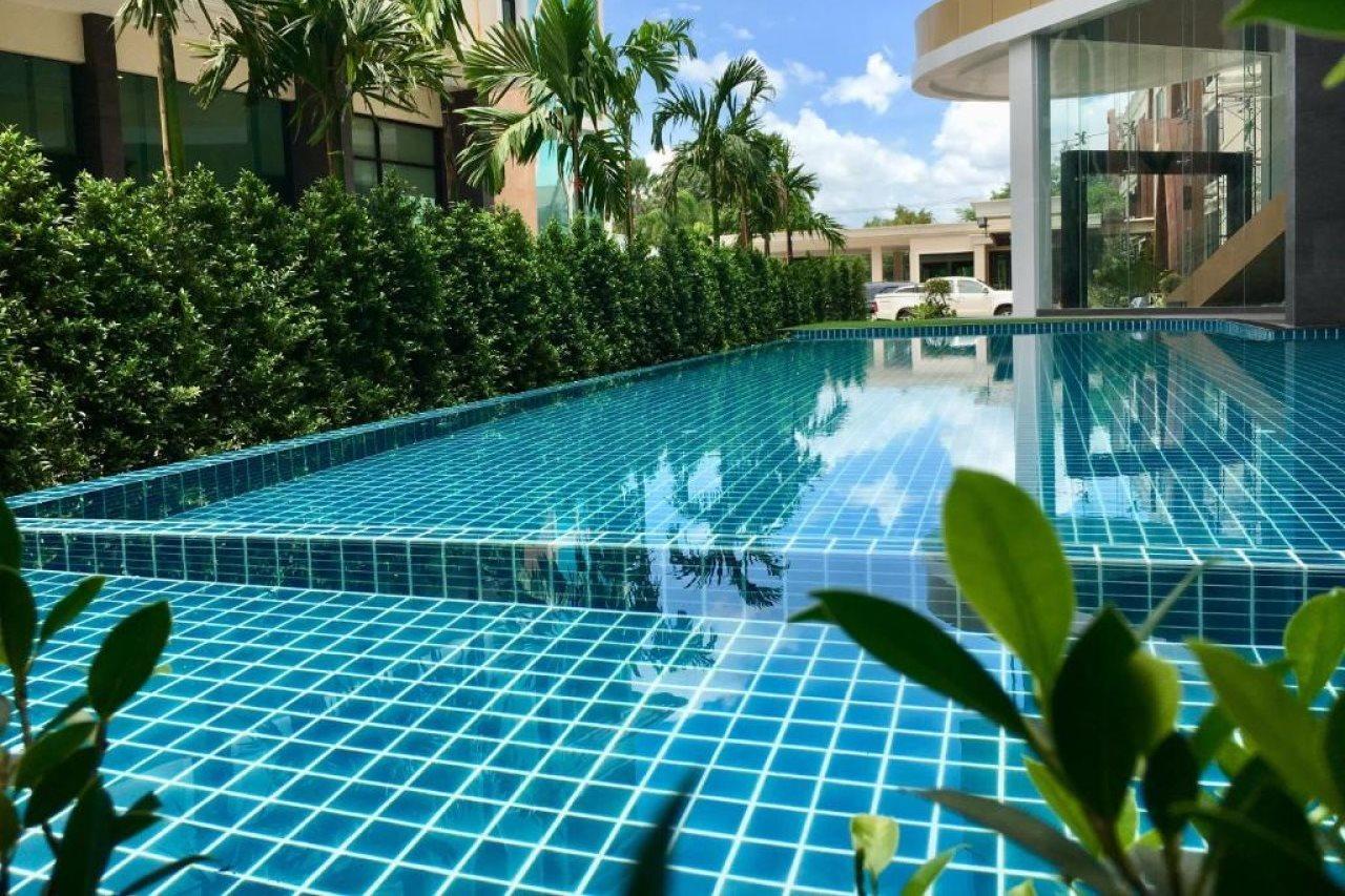 Srilamduan Hotel Sisaket Exterior photo